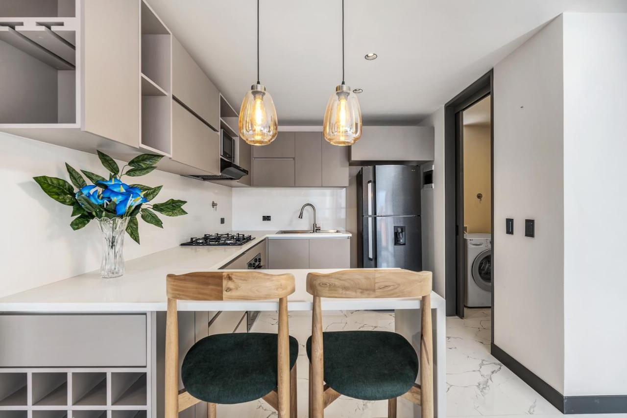 Apartamentos Housy Laureles メデジン エクステリア 写真