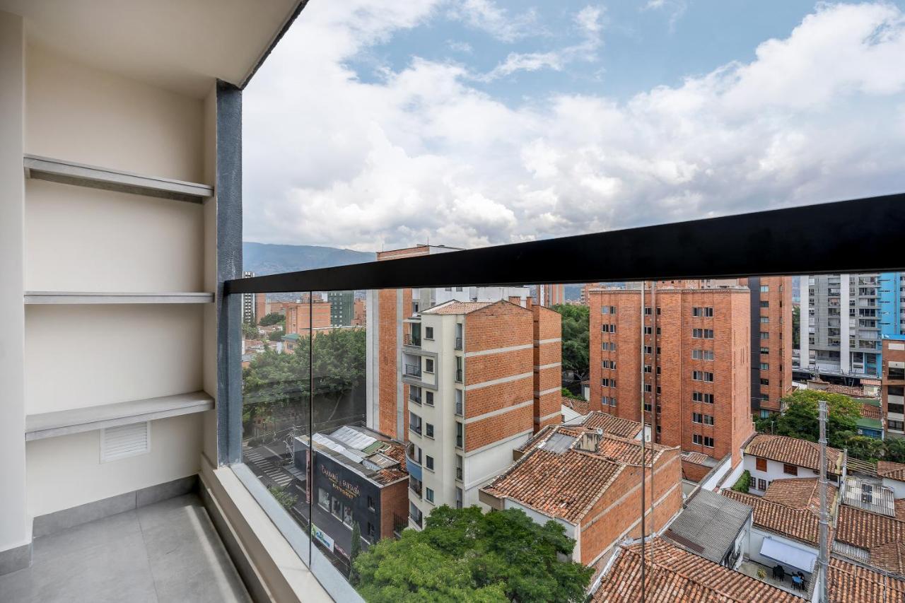 Apartamentos Housy Laureles メデジン エクステリア 写真