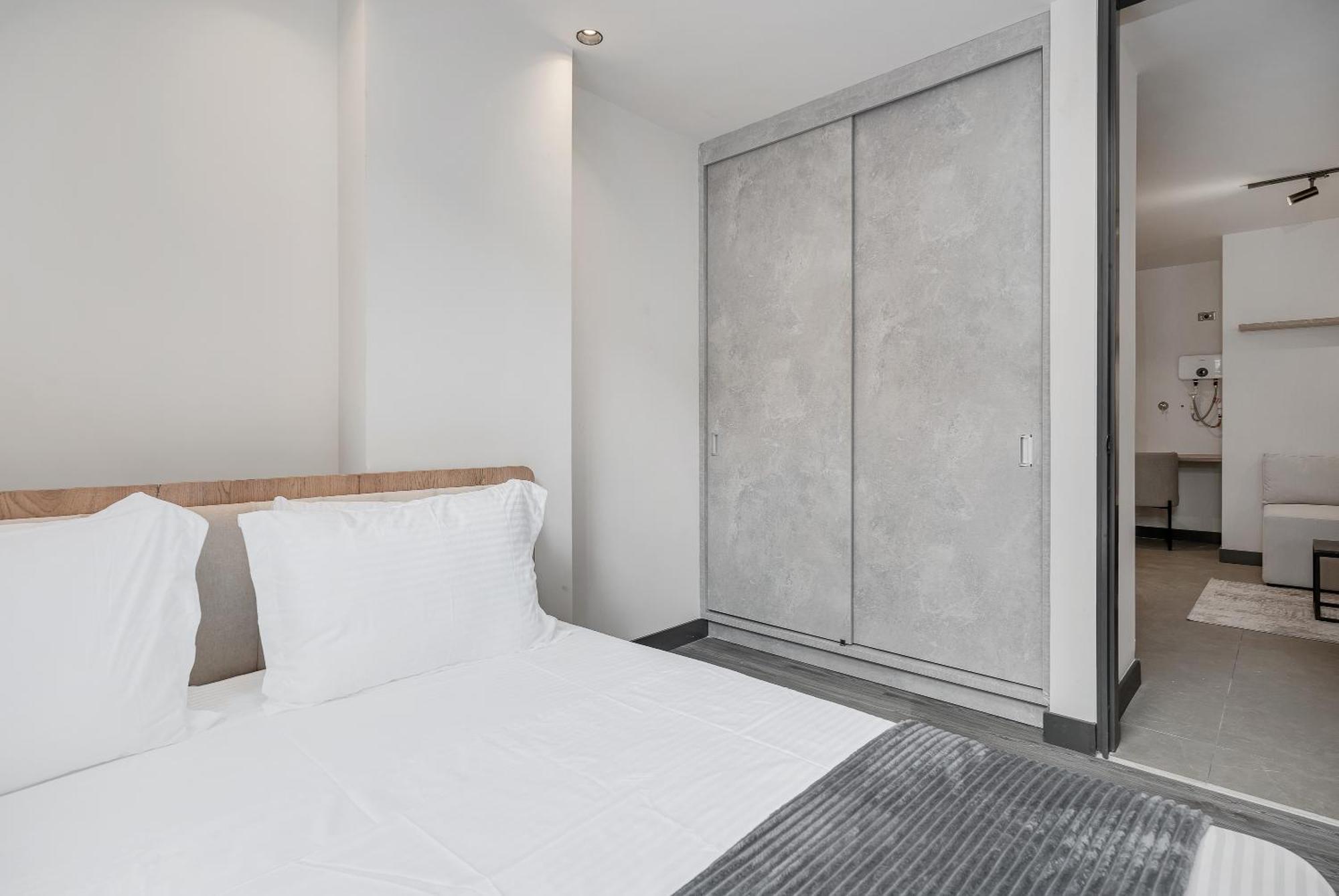 Apartamentos Housy Laureles メデジン エクステリア 写真