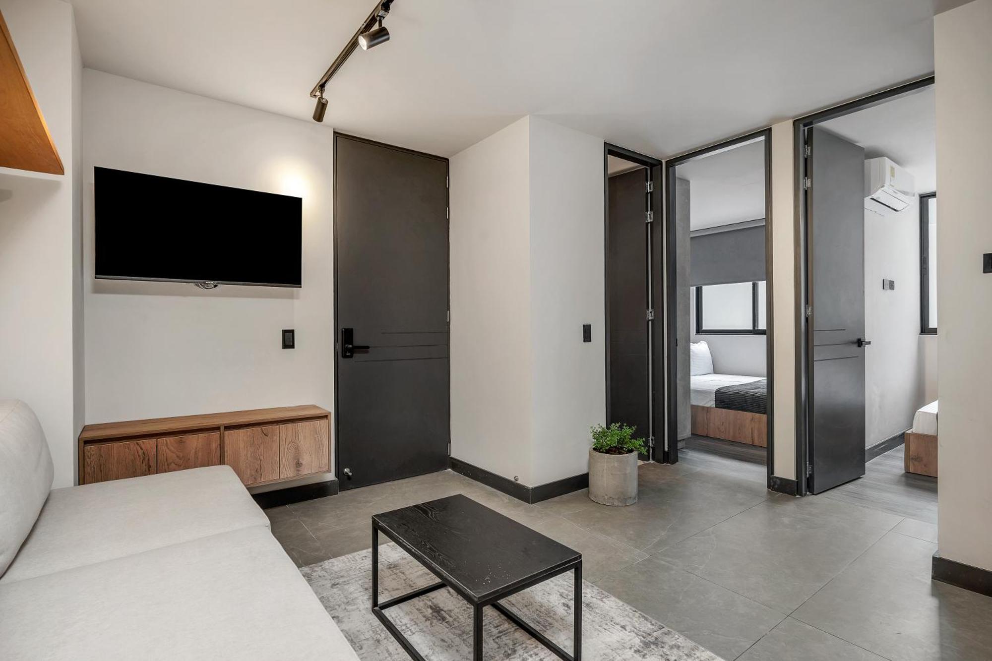 Apartamentos Housy Laureles メデジン エクステリア 写真