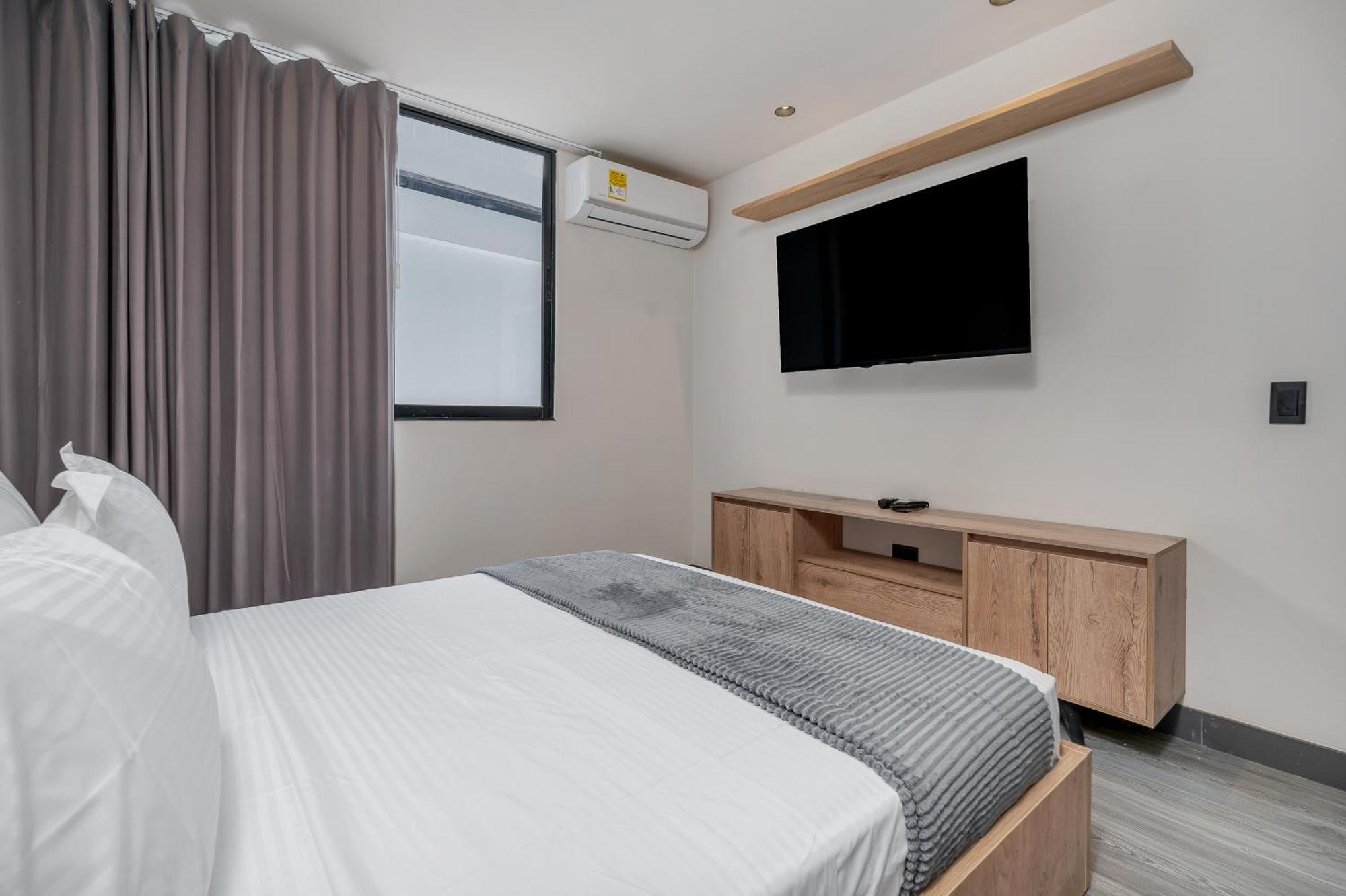 Apartamentos Housy Laureles メデジン エクステリア 写真