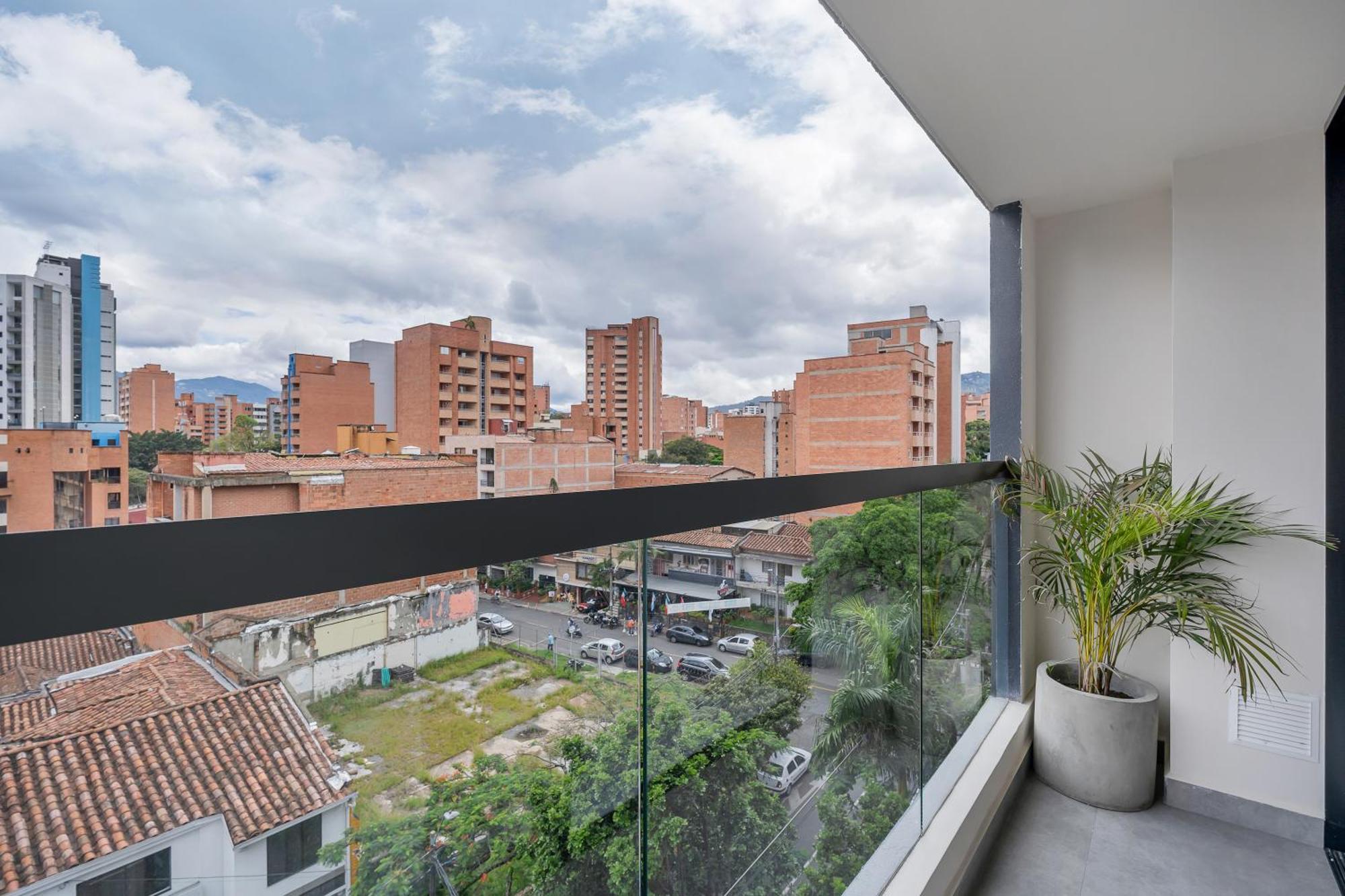 Apartamentos Housy Laureles メデジン エクステリア 写真