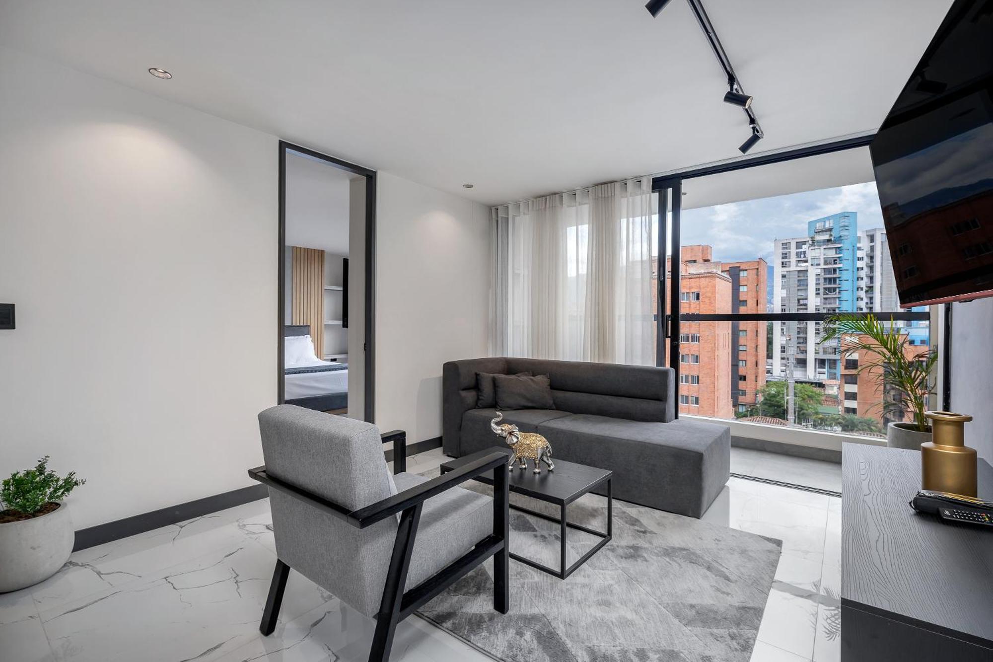 Apartamentos Housy Laureles メデジン エクステリア 写真